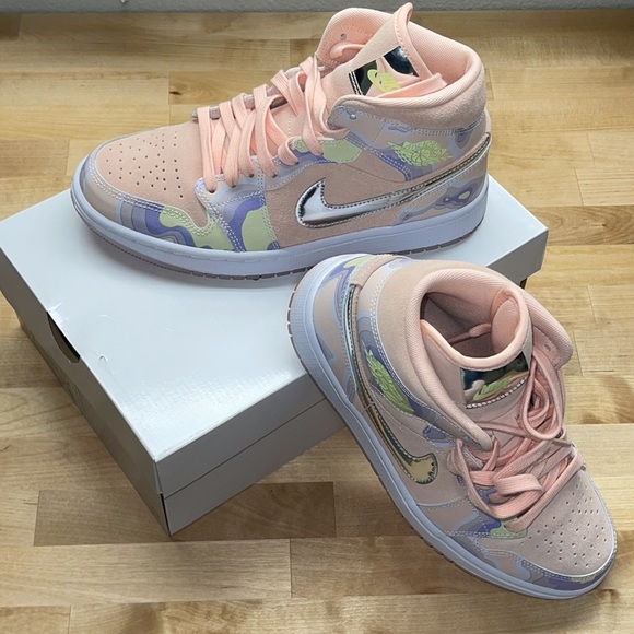 Jordan Shoes - Women’s Air Jordan 1 Mid SE 'P(HER)SPECTIVE' Camo